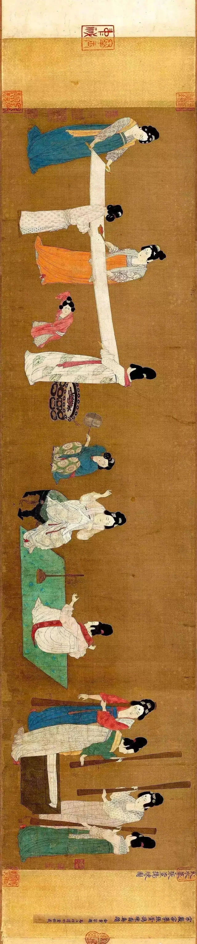 Painting Appreciation: Court Ladies Preparing Newly Woven Silk 14