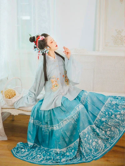 Cute Hanfu Suitable for Those Who Like the Cat