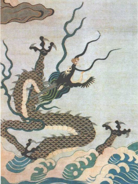 13 Traditional Chinese Dragon Patterns in Hanfu Clothing 42