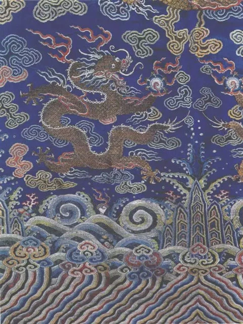 13 Traditional Chinese Dragon Patterns in Hanfu Clothing 12