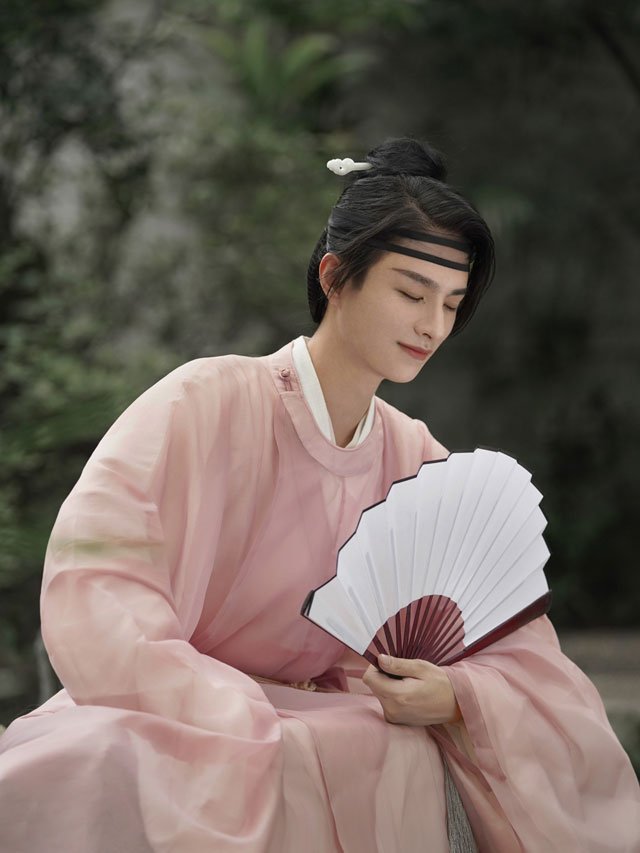 Ling — Community Archive 42
