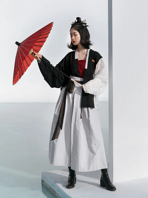 4 Unique Hanfu Inspired Suit for Everyday Wear