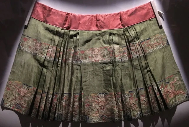 Changes in Ancient Chinese Women’s Hanfu Clothing 19