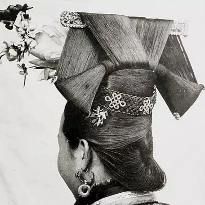 Changes in Ancient Chinese Women’s Hanfu Clothing 27