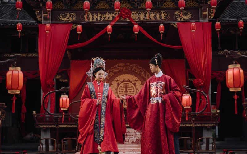 Introduction of Chinese Traditional Hanfu Wedding