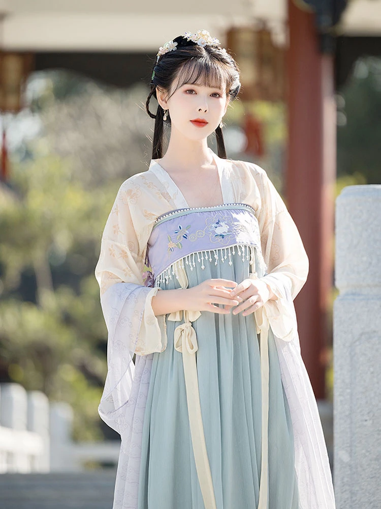 Palace Girl hanfu dress