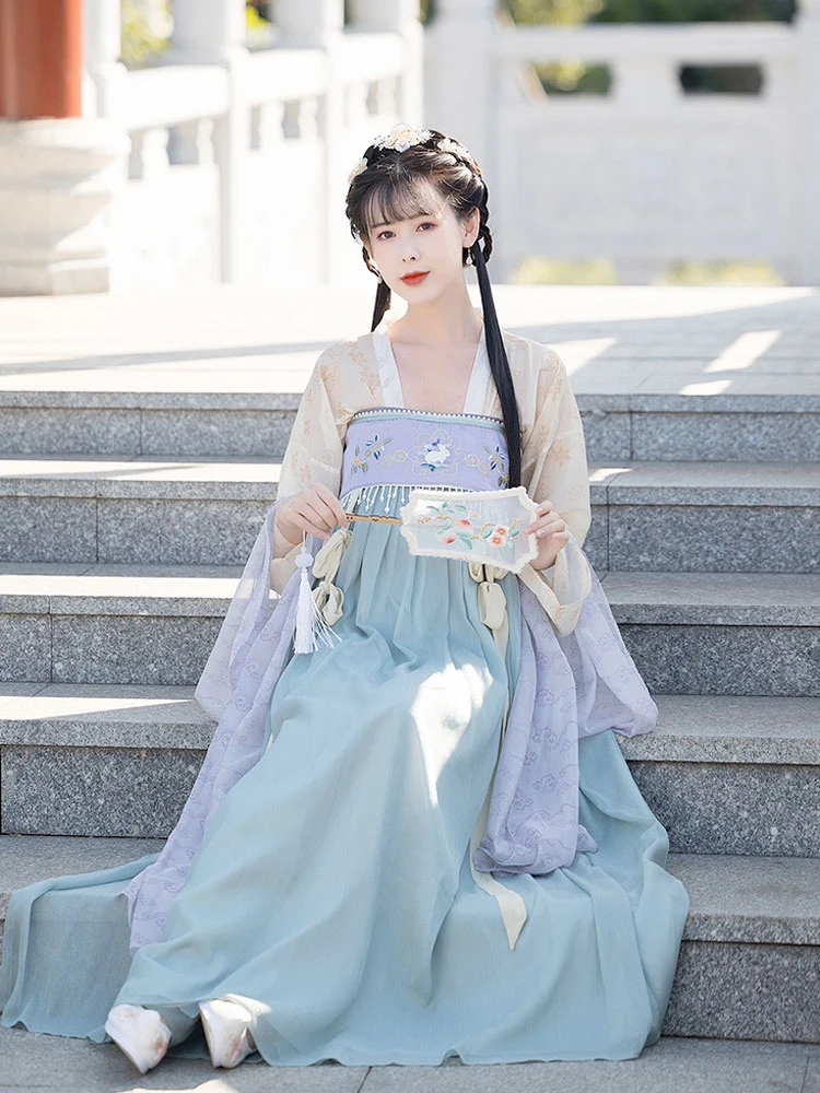Palace Girl hanfu dress