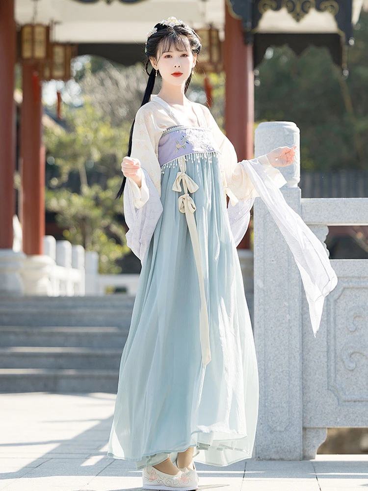 Palace Girl hanfu dress