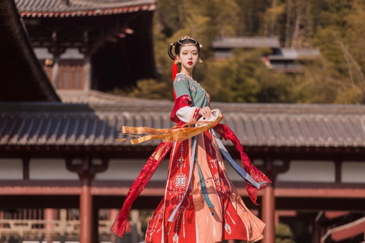Ling — Community Archive 79