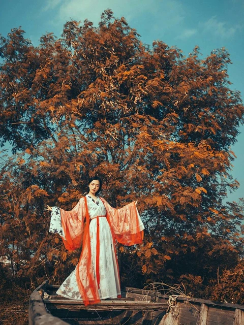 My Story with Hanfu - Camille