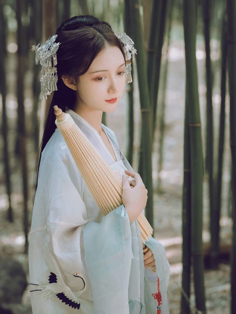 My Story with Hanfu - Camille