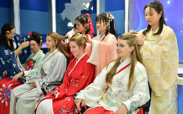 Wearing Hanfu and Meet the Rise of China-Chic
