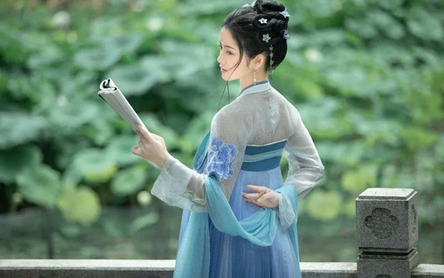 [Interview] How to Become a Hanfu Model