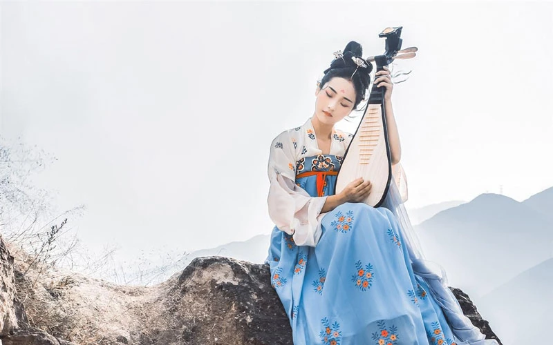 The Chinese Music and Its Instruments