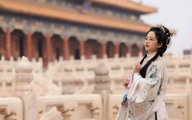 All You Want to Know About Hanfu & Tongpao Is Here