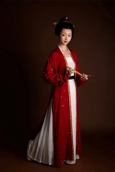 Exquisite Restored Hanfu from the Ancient Painting