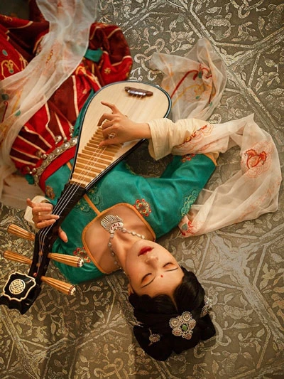 Fabulous Dunhuang Murals & Its Color Inspiration for Hanfu 12