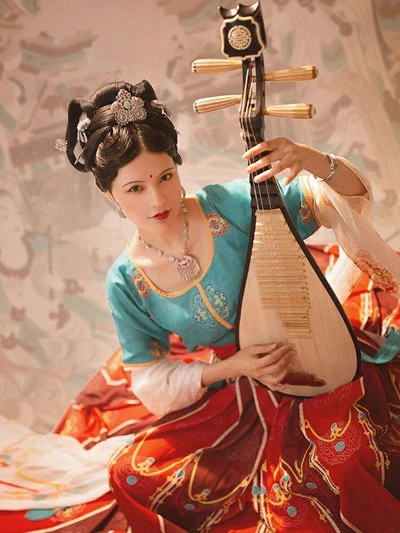 Fabulous Dunhuang Murals & Its Color Inspiration for Hanfu 11