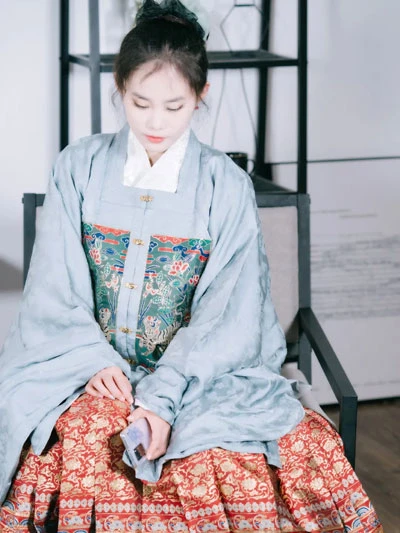 Hanfu Dressing Elements for Dragon Boat Festival