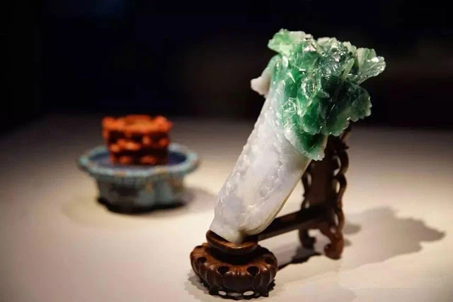 Chinese Sculpture and Jade in Ancient Time 8