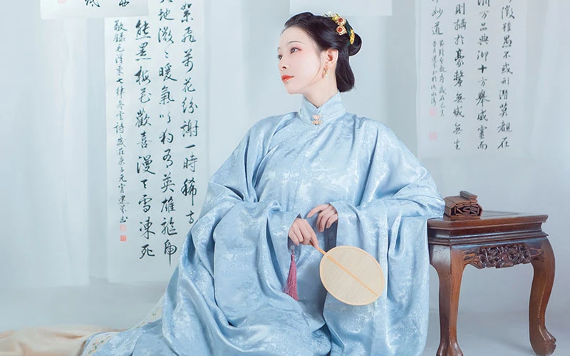 How Exquisite Is the Ming Style Hanfu in Song of Youth