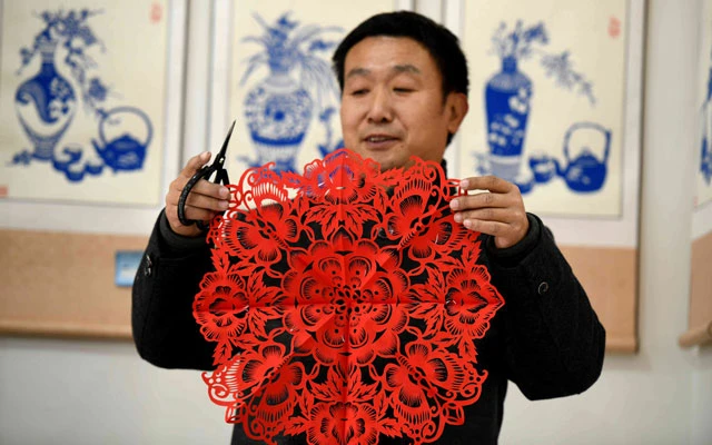 Chinese Paper Cutting: A Traditional Popular Art