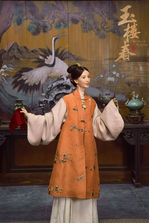 How Exquisite Is the Ming Style Hanfu in Song of Youth