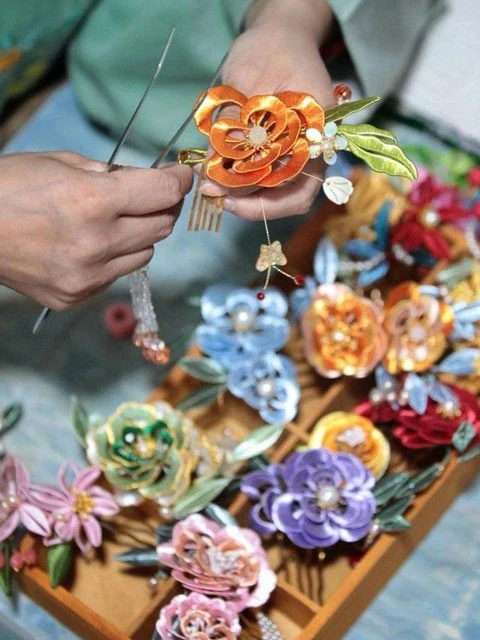 Shu Qiuhong - Turning a Love of Hanfu Into a Career