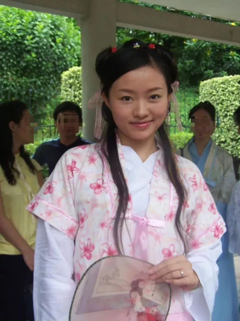 What is Professional Hanfu Stylist - A New Hanfu Career 13