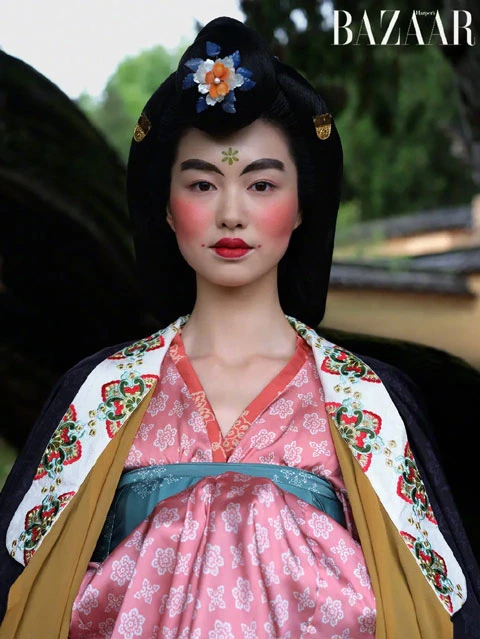 Supermodel Hanfu Cover Photo in Harper's BAZAAR