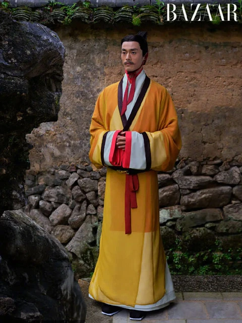 Supermodel Hanfu Cover Photo in Harper's BAZAAR