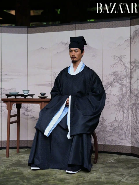 Supermodel Hanfu Cover Photo in Harper's BAZAAR