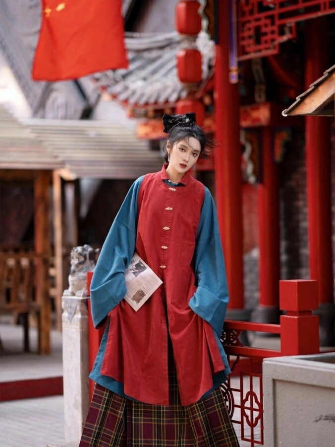 Taking Pictures of Ming Style Hanfu in the Forbidden City 19
