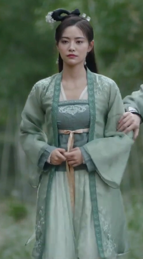 Could You Tell Me What Kind of Hanfu is This 31