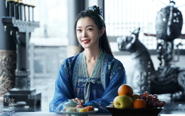 Song Yi Surprised Everyone Again! With Her Stunning Ancient Costume Look 19