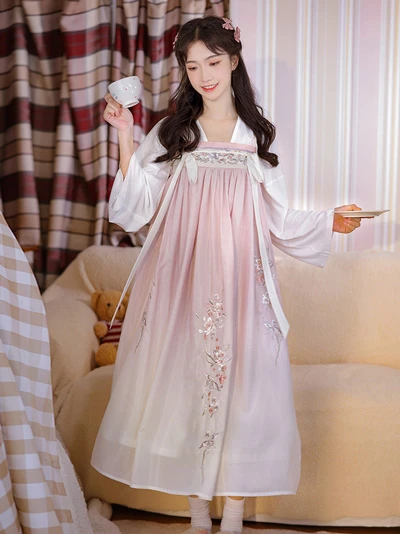 18 Latest Spring Chinese Outfits for Women 2022 23