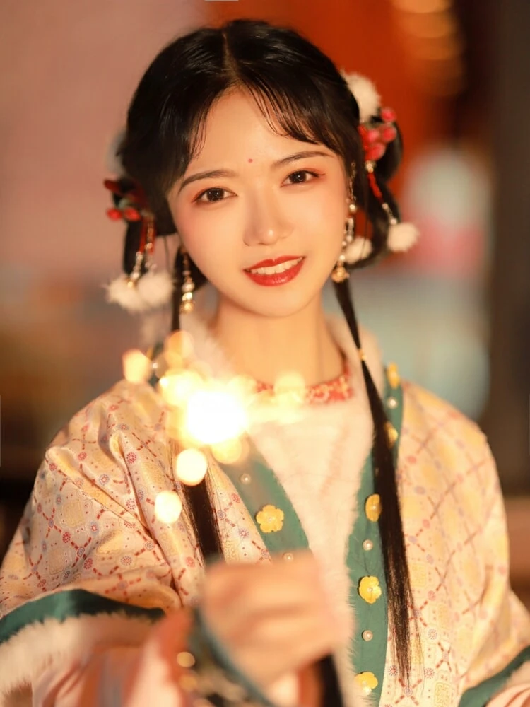 Ling — Community Archive 694