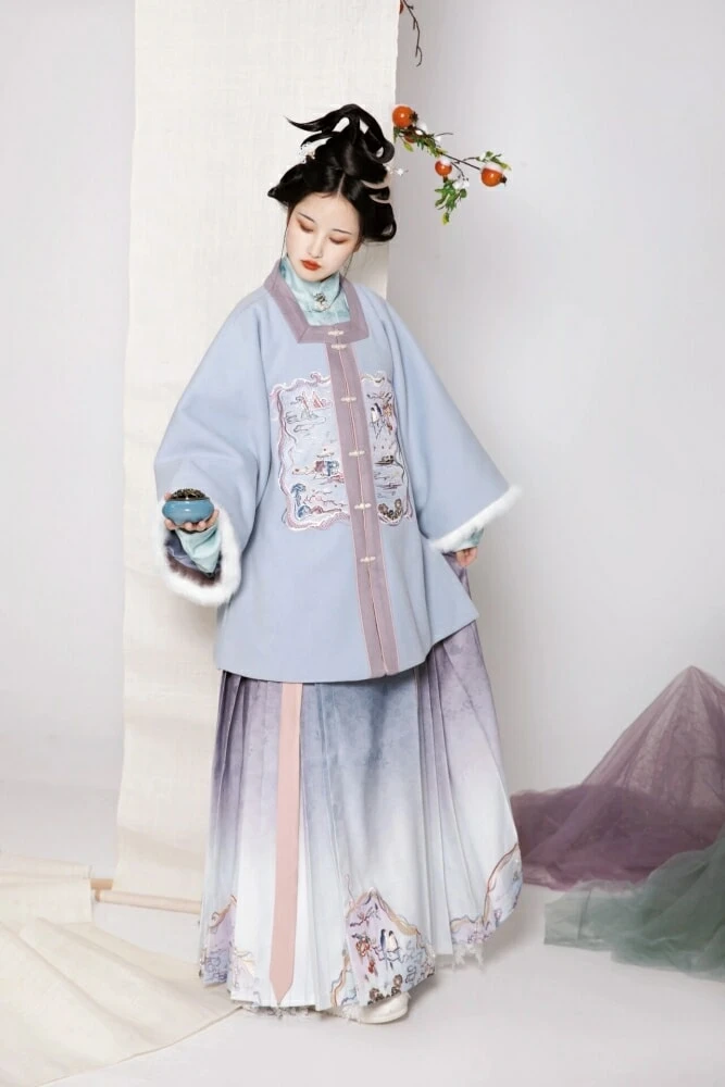 Taking Pictures of Ming Style Hanfu in the Forbidden City 188