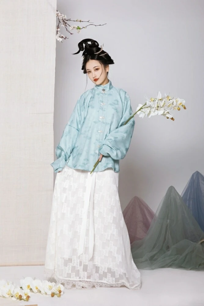Taking Pictures of Ming Style Hanfu in the Forbidden City 189