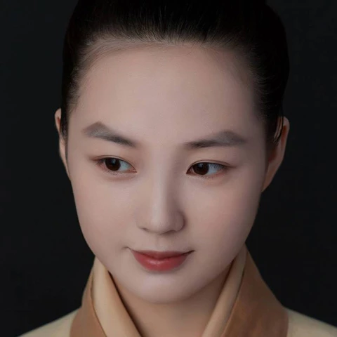 History and Features of Traditional Han Dynasty Makeup Look