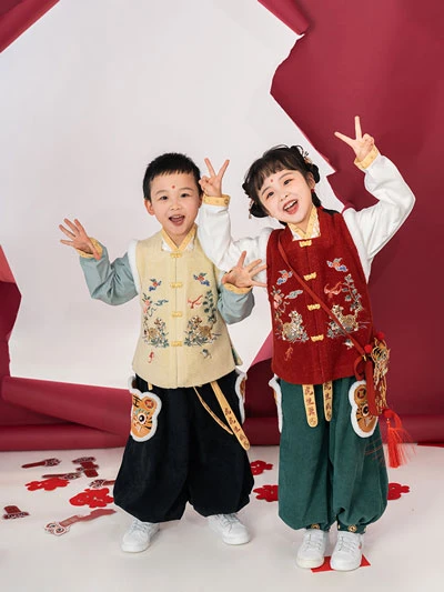 The 9 Cute Parent-Child Hanfu Costume Ideas for 2022 2