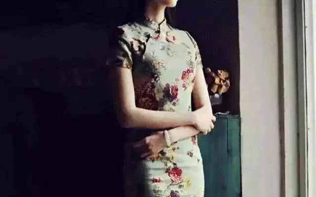 The Origin of Cheongsam and Chinese Women Is the Memory of Stunning Times