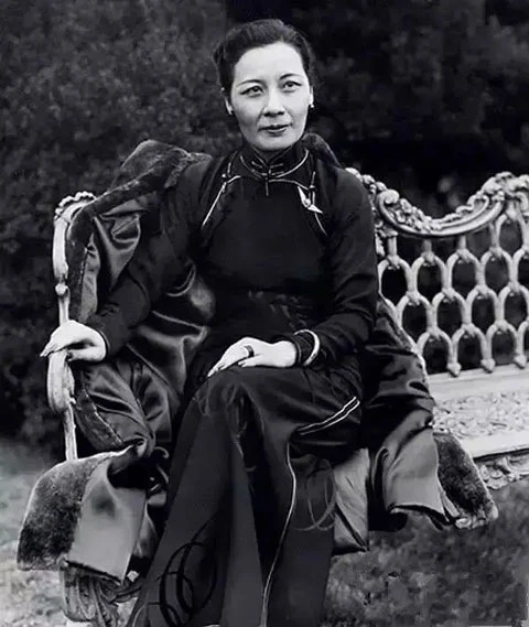 The Origin of Cheongsam and Chinese Women Is the Memory of Stunning Times 5