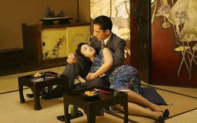 The Origin of Cheongsam and Chinese Women Is the Memory of Stunning Times 6