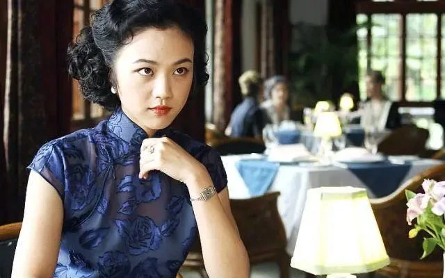 The Origin of Cheongsam and Chinese Women Is the Memory of Stunning Times 12