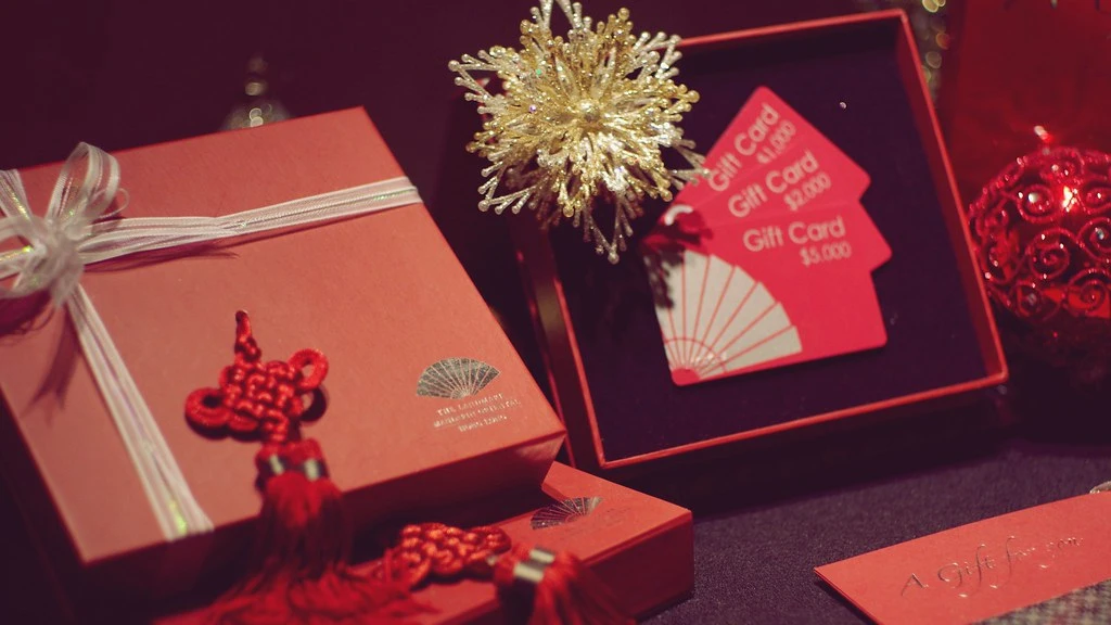 Chinese Gift-Giving Taboos: What Not to Give 1