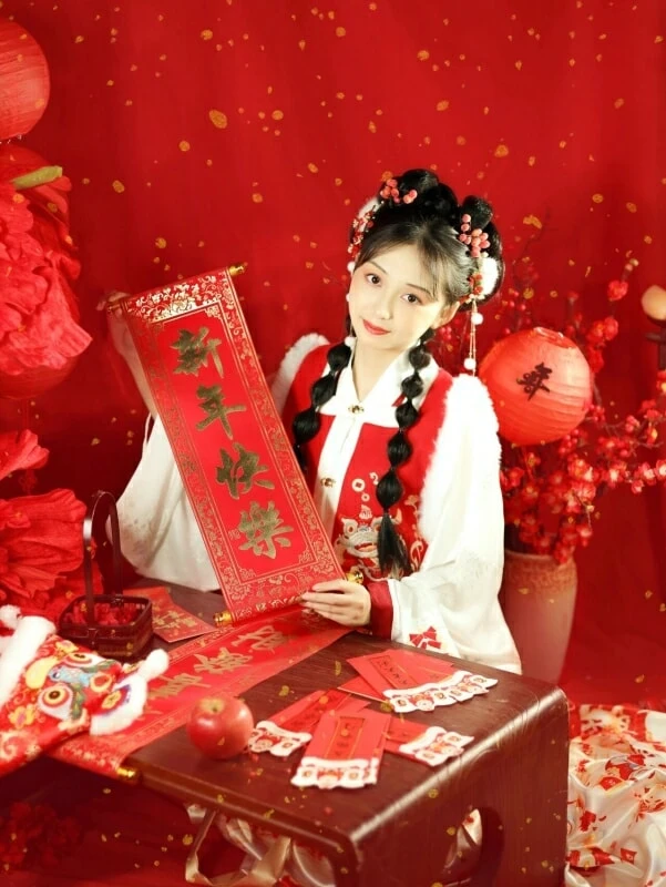 Taking Pictures of Ming Style Hanfu in the Forbidden City 221