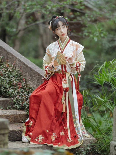 11 Co-Branded Hanfu Let You Enjoy Double Joy