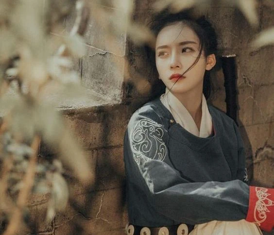 The Basics of Hanfu Underlayers