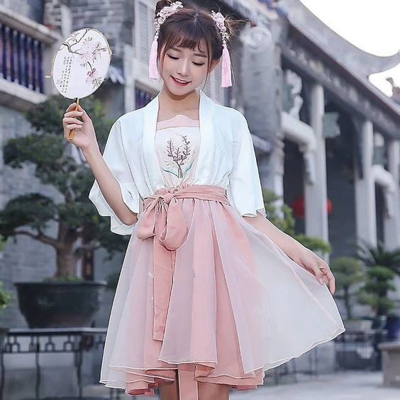 7 Ways to Tie Hanfu Skirts